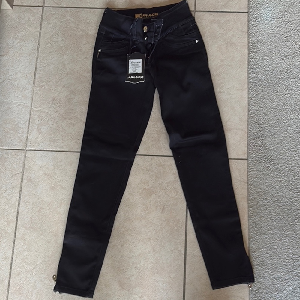 Black Skinny Jeans